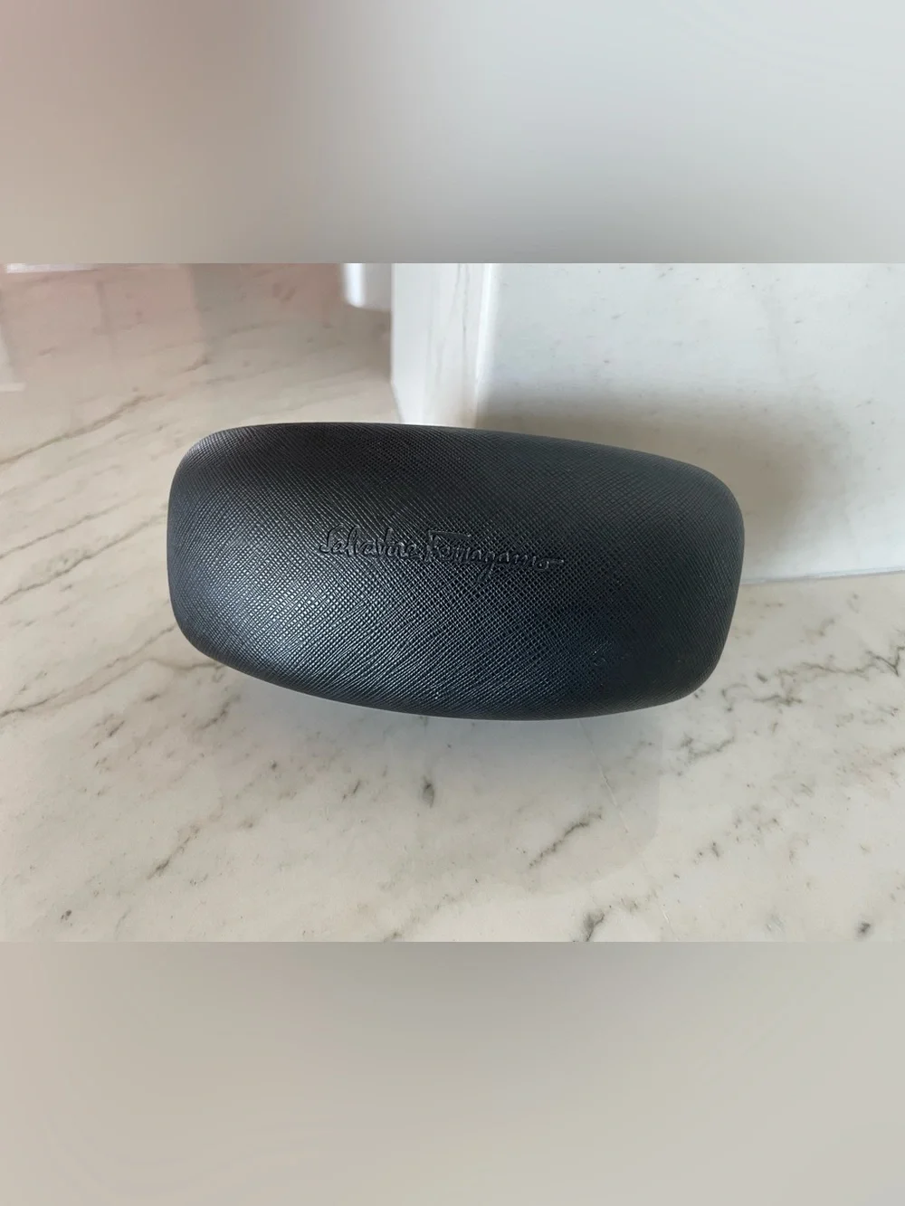 Authentic Salvatore Ferragamo Black Hard Sunglasses glasses Case Italy VGUC